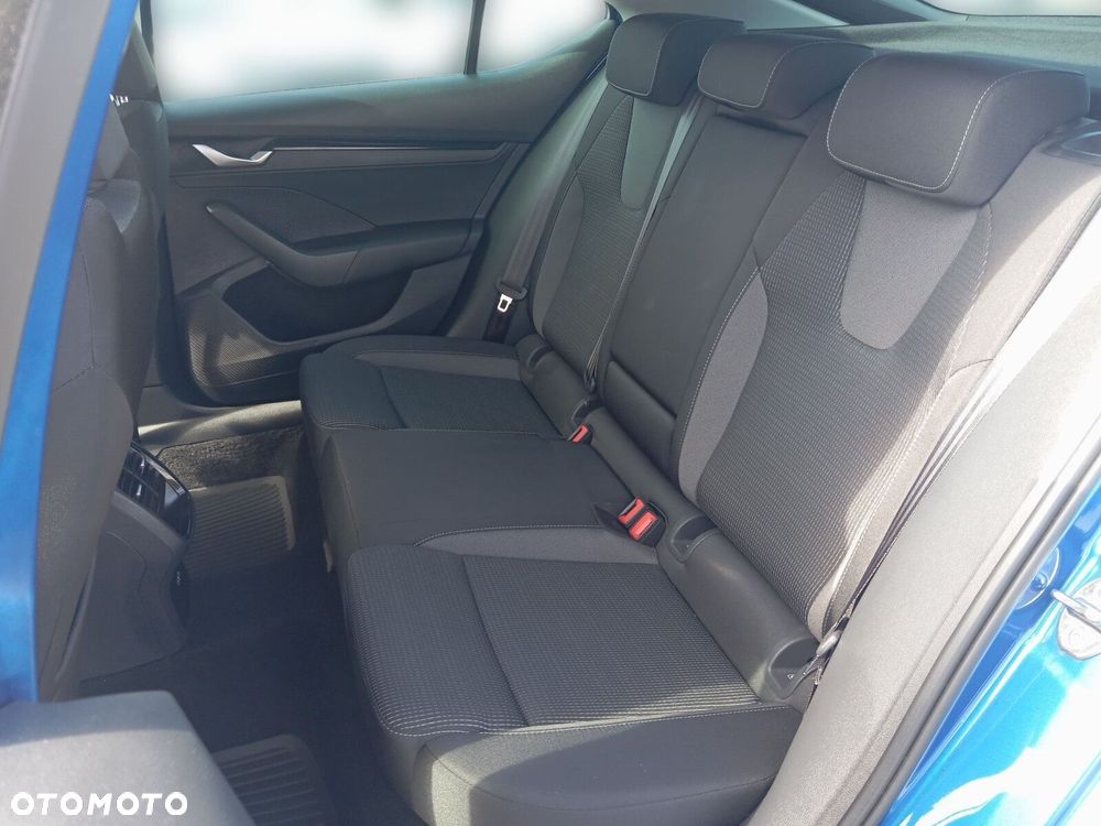 Skoda Octavia 1.5 TSI mHEV Selection DSG - 12