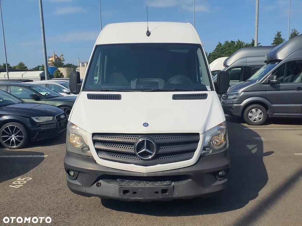 Mercedes-Benz Sprinter - 3