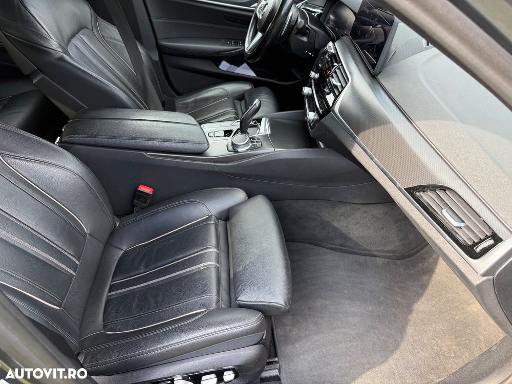 BMW Seria 5 520d xDrive AT MHEV - 16