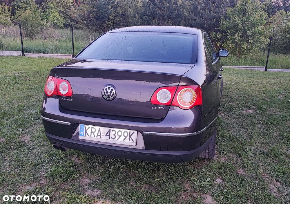 Volkswagen Passat 2.0 TDI DPF Highline DSG - 11