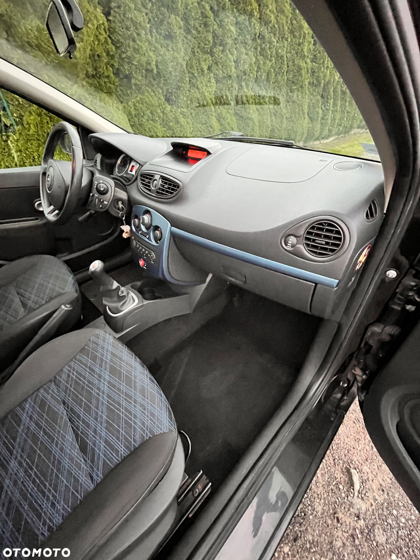 Renault Clio 1.2 16V Alize - 10
