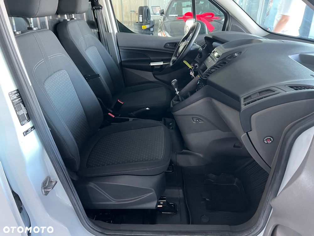 Ford Transit Connect - 33