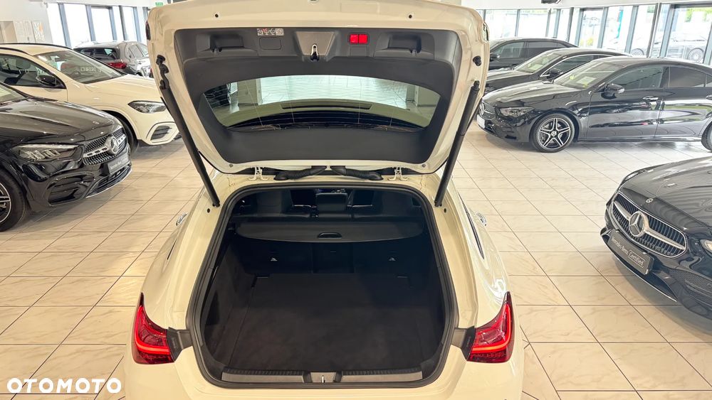 Mercedes-Benz CLA 200 mHEV AMG Line 7G-DCT - 35