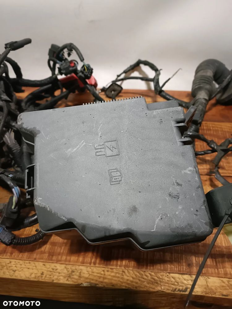 FORD FIESTA MK7 08 r.- 1,6 TDCI instalacja SILNKA wiązka przewodów + - 4