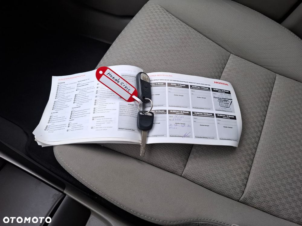 Honda Civic 1.6i ES - 23