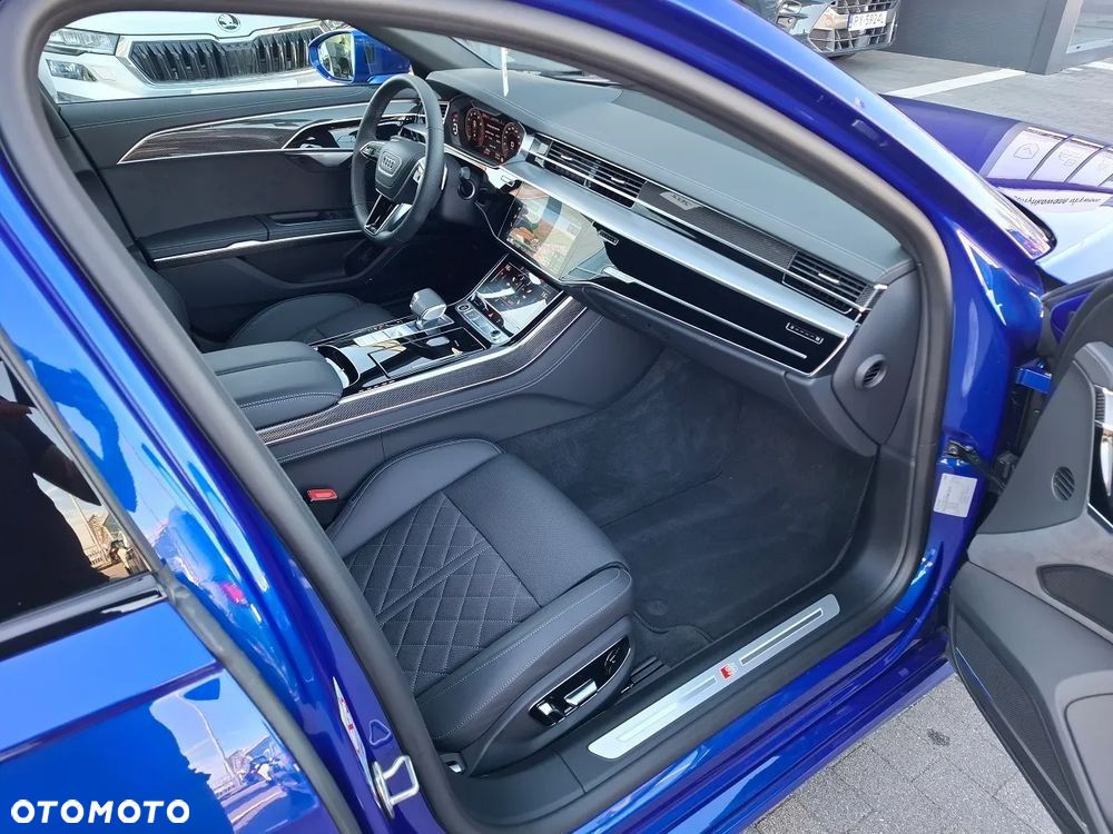 Audi A8 55 TFSI quattro tiptronic - 12