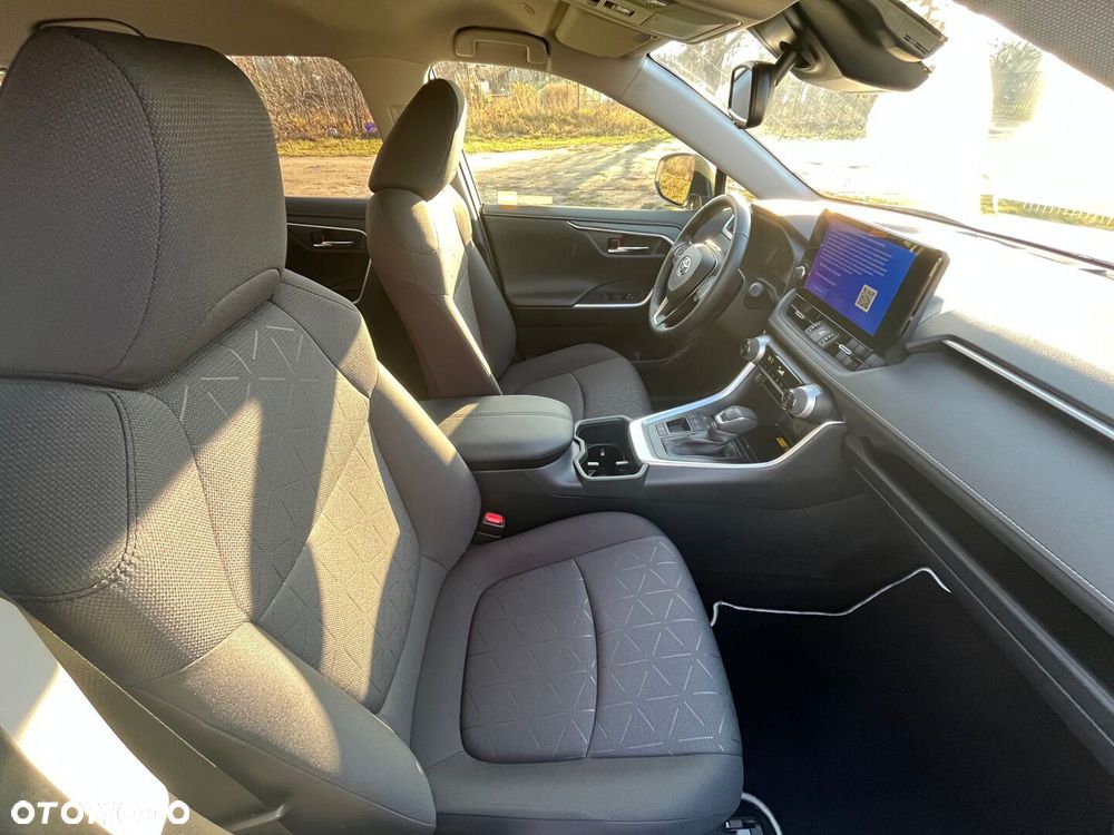 Toyota RAV4 - 13