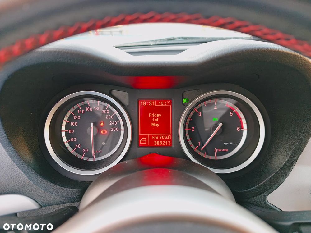 Alfa Romeo 159 1.9 JTDM 8V DPF Distinctive - 35