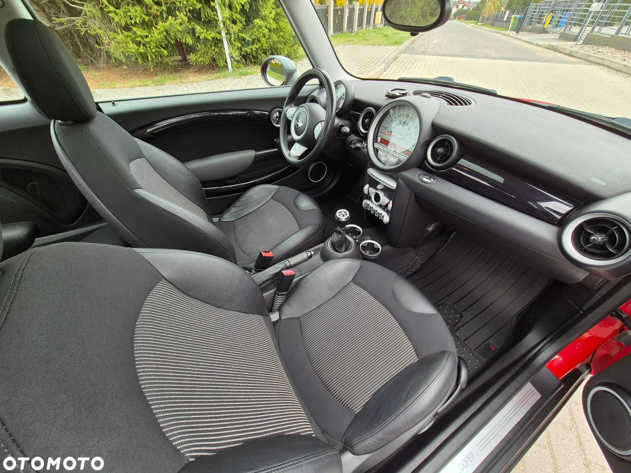MINI Cooper 50 Camden - 16