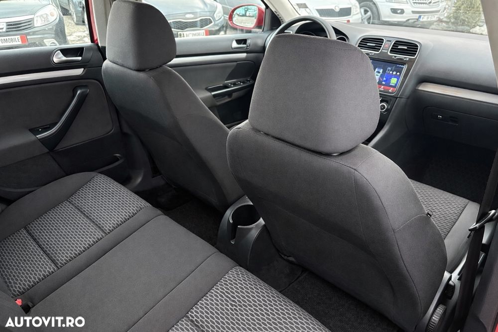 Volkswagen Golf - 8