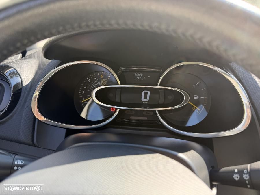 Renault Clio 0.9 TCE Dynamique S - 12