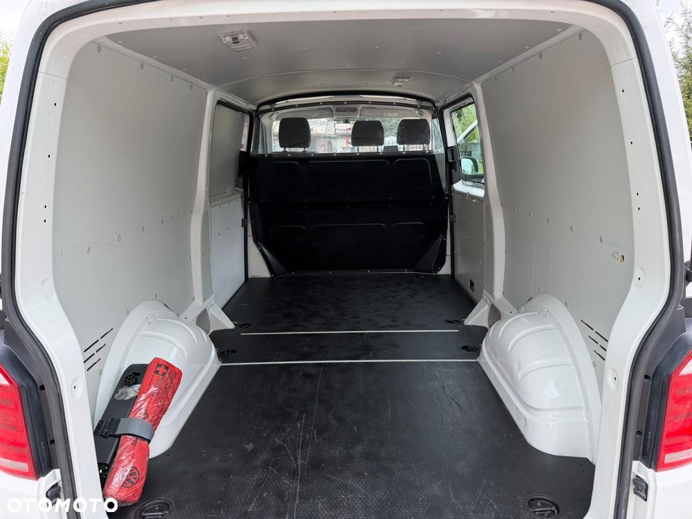 Volkswagen Transporter - 9