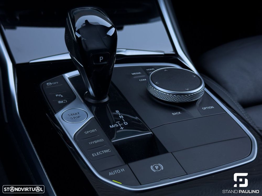 BMW 330 e Line Luxury Auto - 42