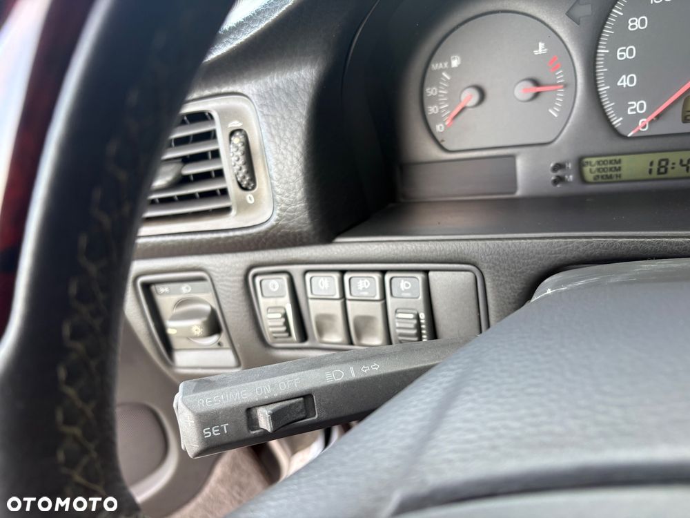 Volvo C70 2.4 - 33