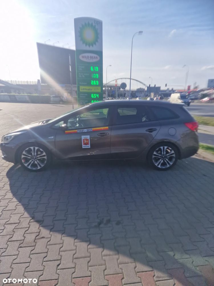 Kia Ceed 1.6 GDI DCT Platinum Edition - 5