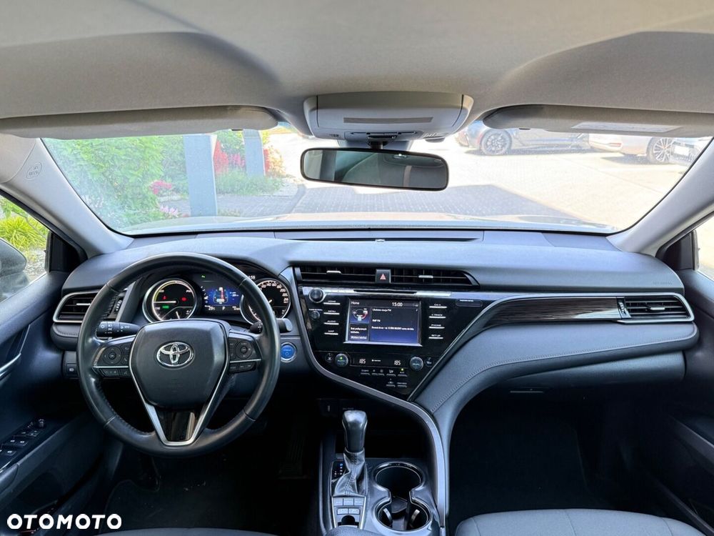 Toyota Camry 2.5 Hybrid Comfort CVT - 14