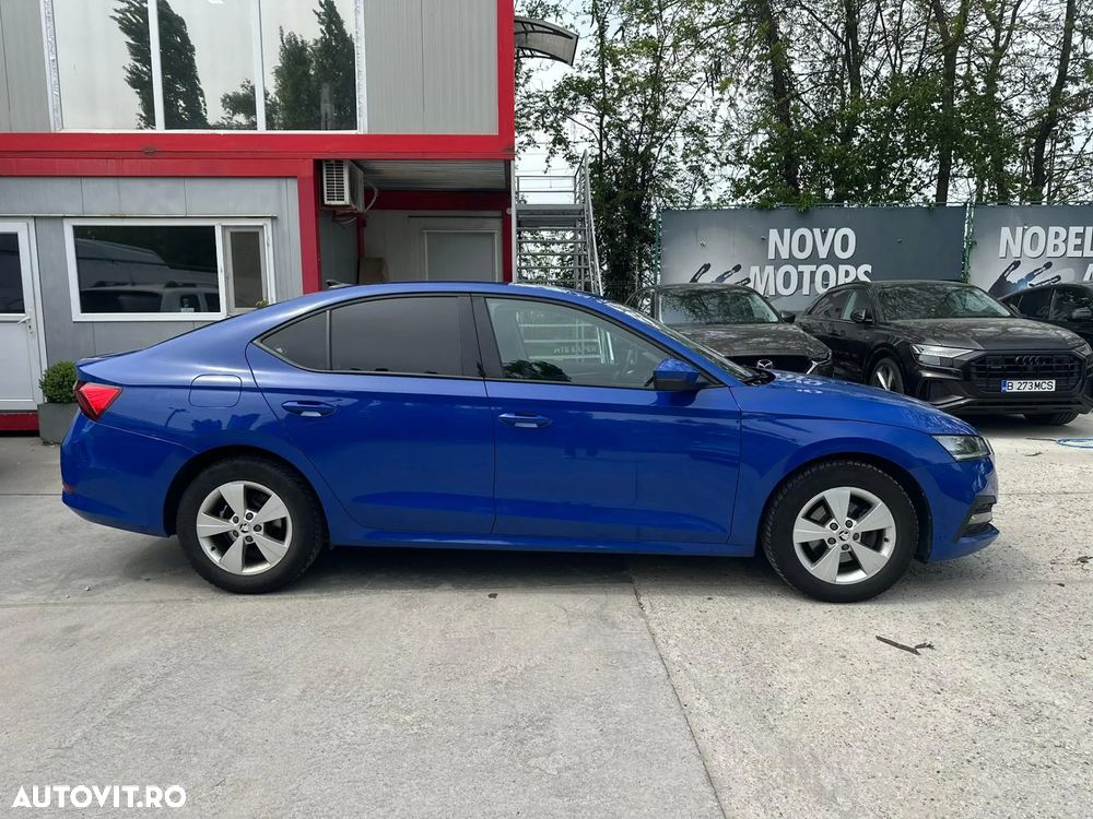 Skoda Octavia 2.0 TDI DSG Ambition - 4