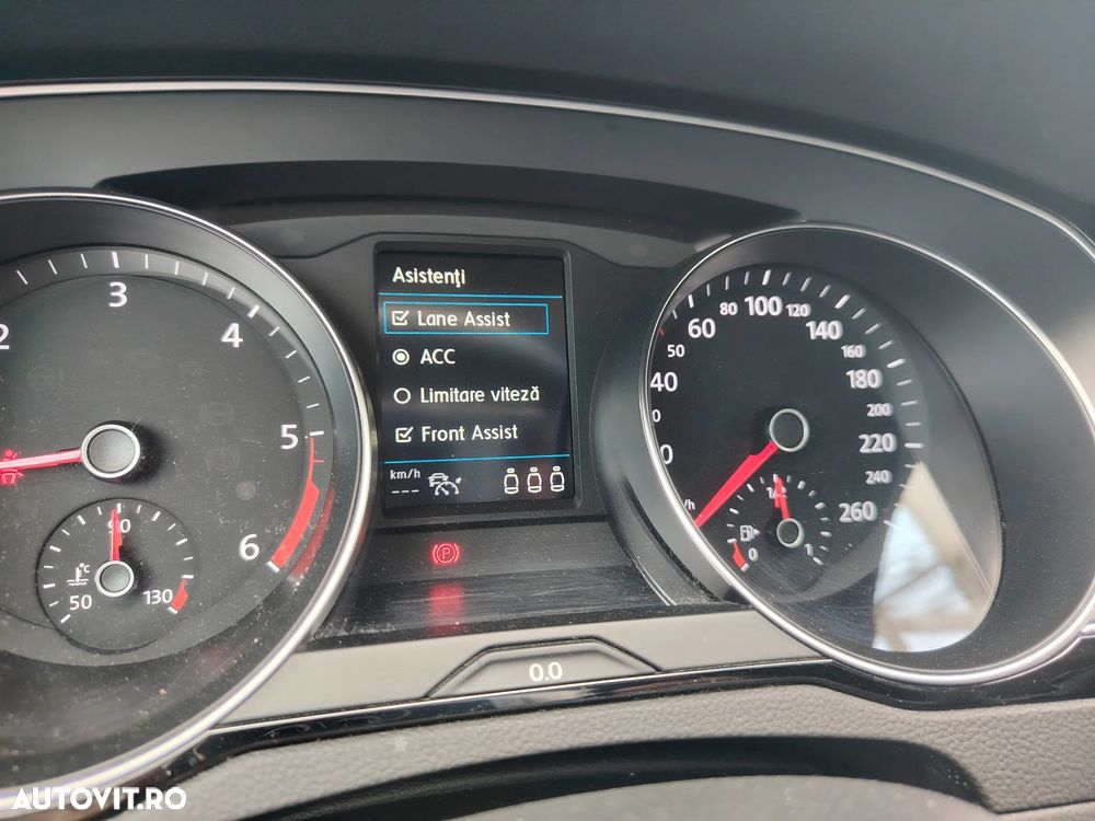 Volkswagen Passat 2.0 TDI SCR DSG Business - 3