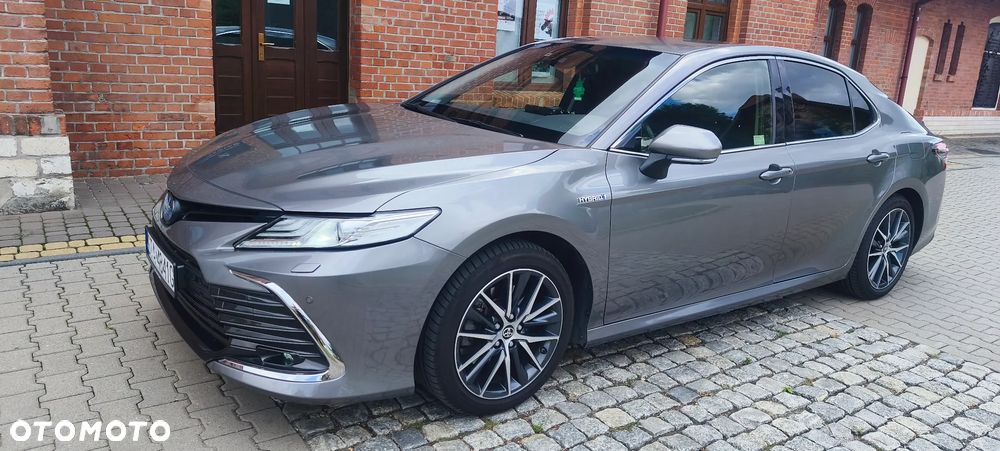 Toyota Camry - 13