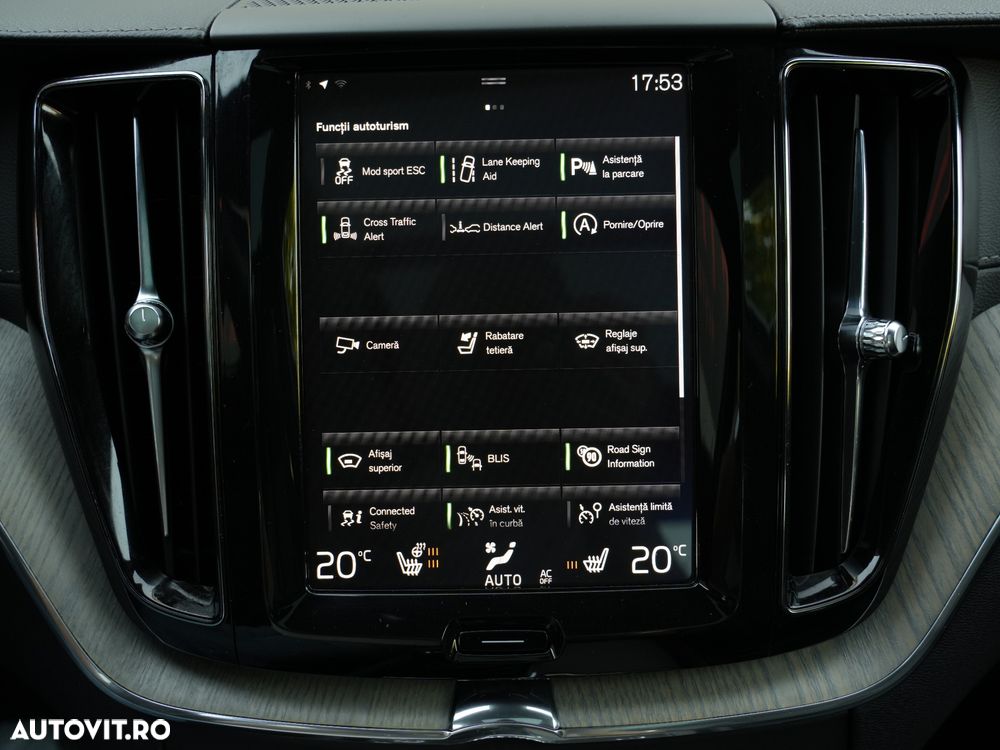 Volvo XC 60 - 22