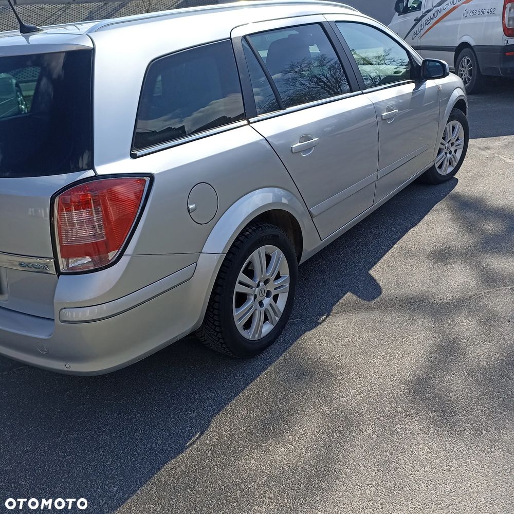 Opel Astra 1.7 CDTI ecoFLEX - 13