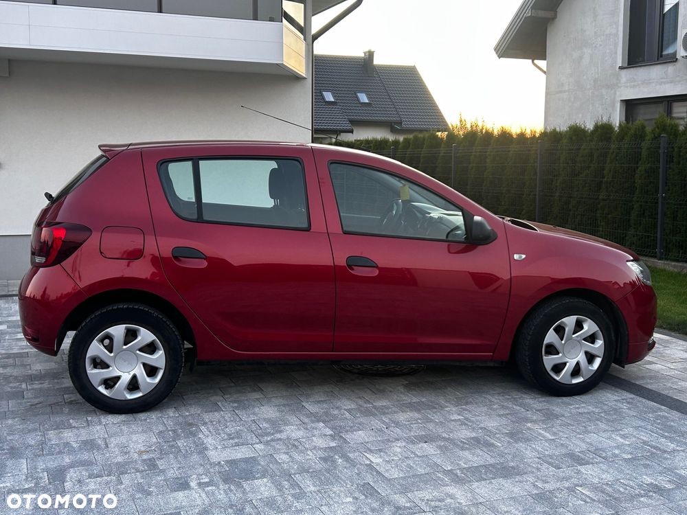 Dacia Sandero - 8