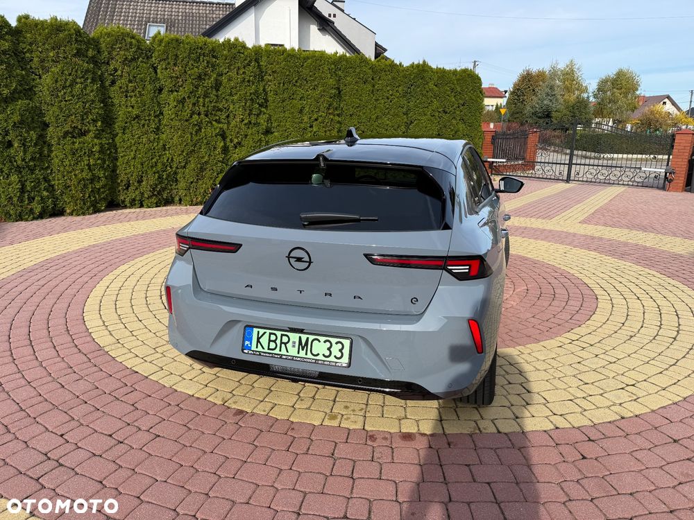 Opel Astra GS - 6