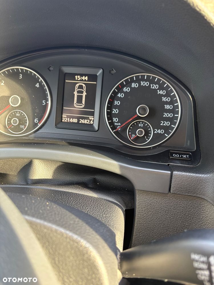 Volkswagen Golf Plus 1.6 TDI BlueMot Comfortline - 8