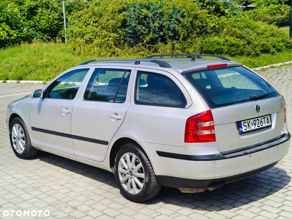 Skoda Octavia 2.0 FSI Elegance Tiptr - 11