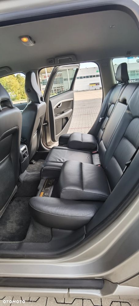 Volvo V70 1.6D DRIVe Momentum - 25