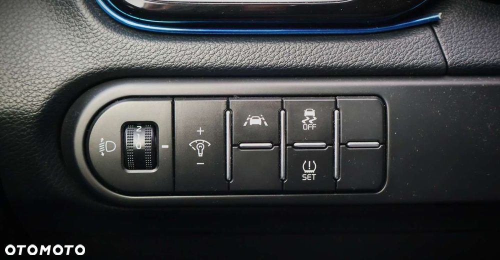 Kia XCeed - 29