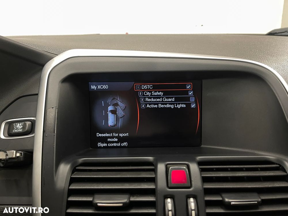 Volvo XC 60 2.4D AWD Momentum - 16