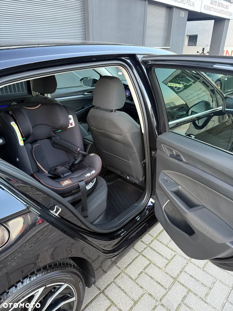 Volkswagen Golf - 18