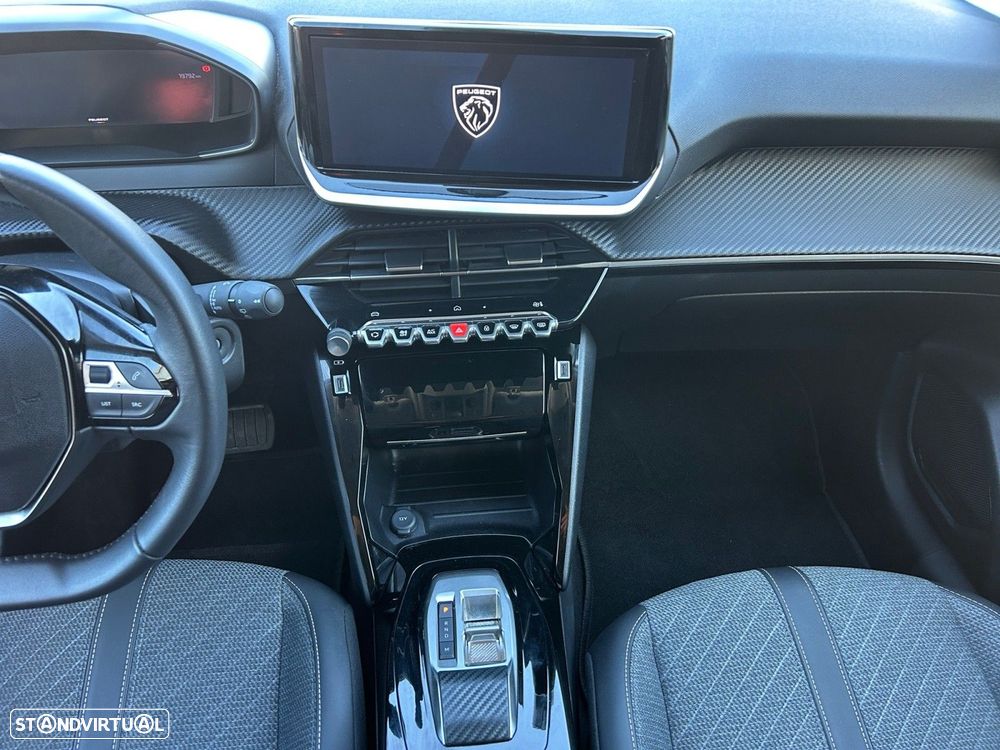 Peugeot 208 1.2 Hybrid Allure e-DCS6 - 11