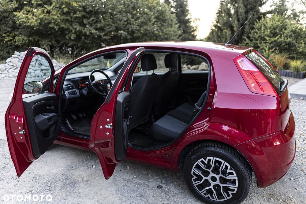 Fiat Grande Punto - 6