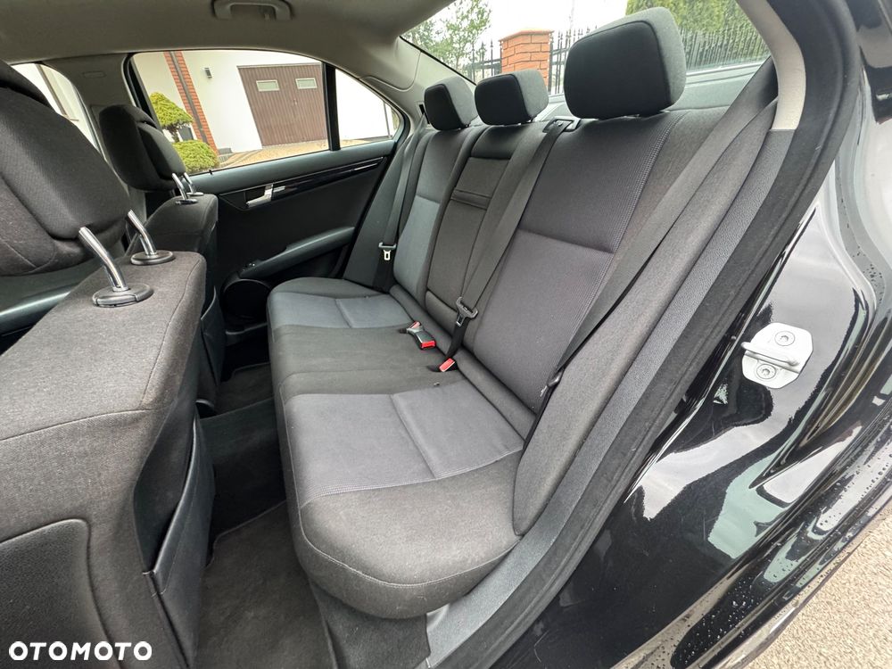 Mercedes-Benz Klasa C 200 CDI Elegance - 9