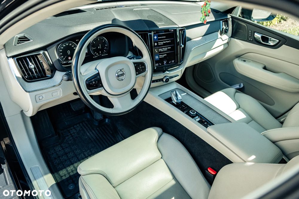 Volvo XC 60 B4 D AWD Inscription - 5