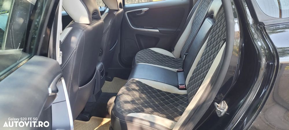 Volvo XC 60 - 8