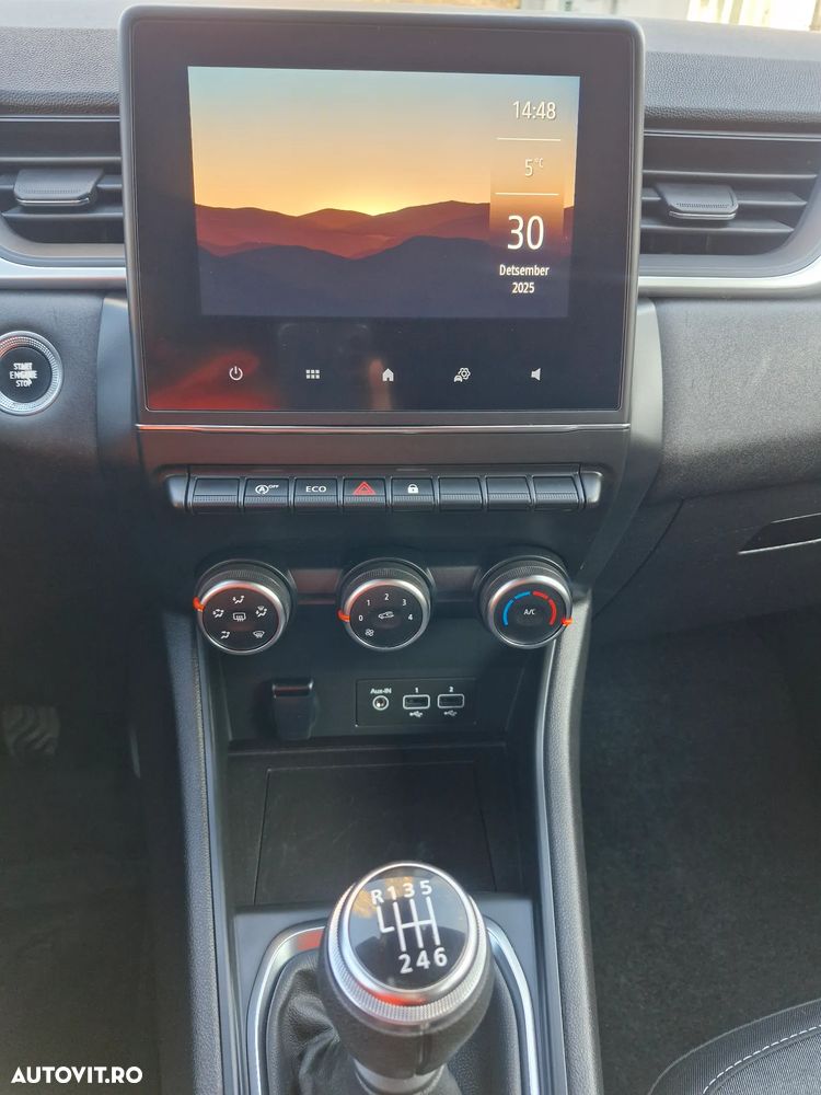 Renault Captur TCe 100 BUSINESS EDITION - 11