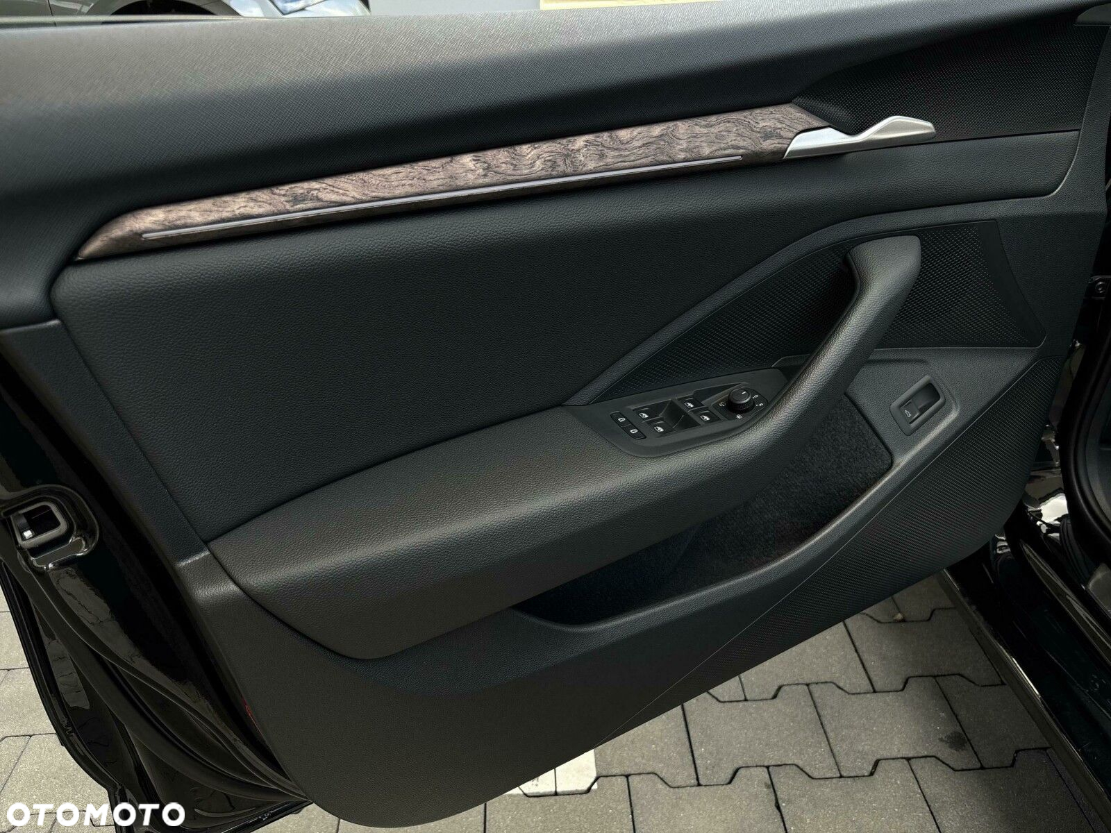 Skoda Superb 2.0 TDI SCR L&K DSG - 10