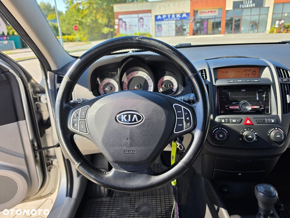 Kia Ceed 1.6 Comfort - 26