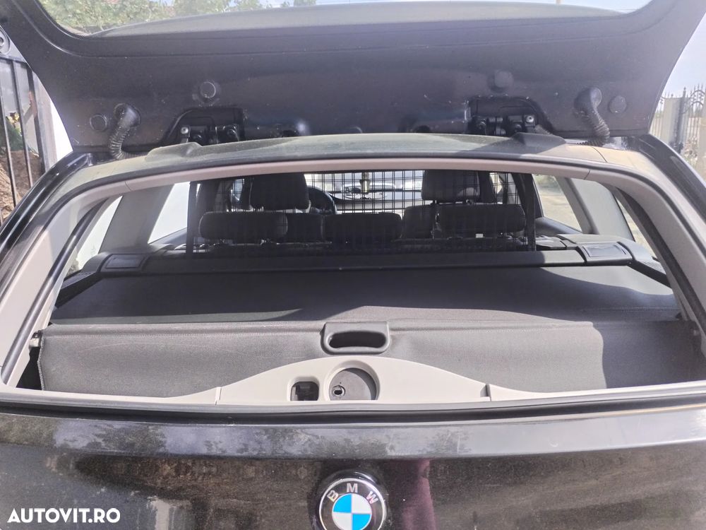 BMW Seria 3 320d DPF Touring Aut. - 9