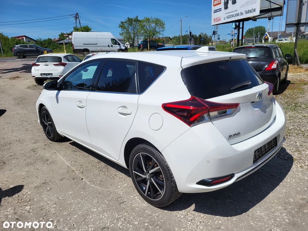 Toyota Auris 1.2 Turbo Team Deutschland - 8