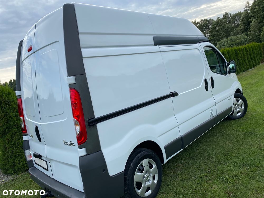 Renault Trafic - 18