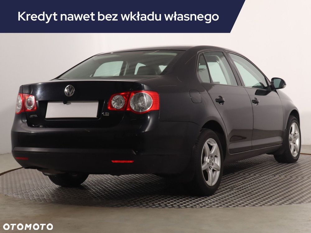 Volkswagen Jetta - 7