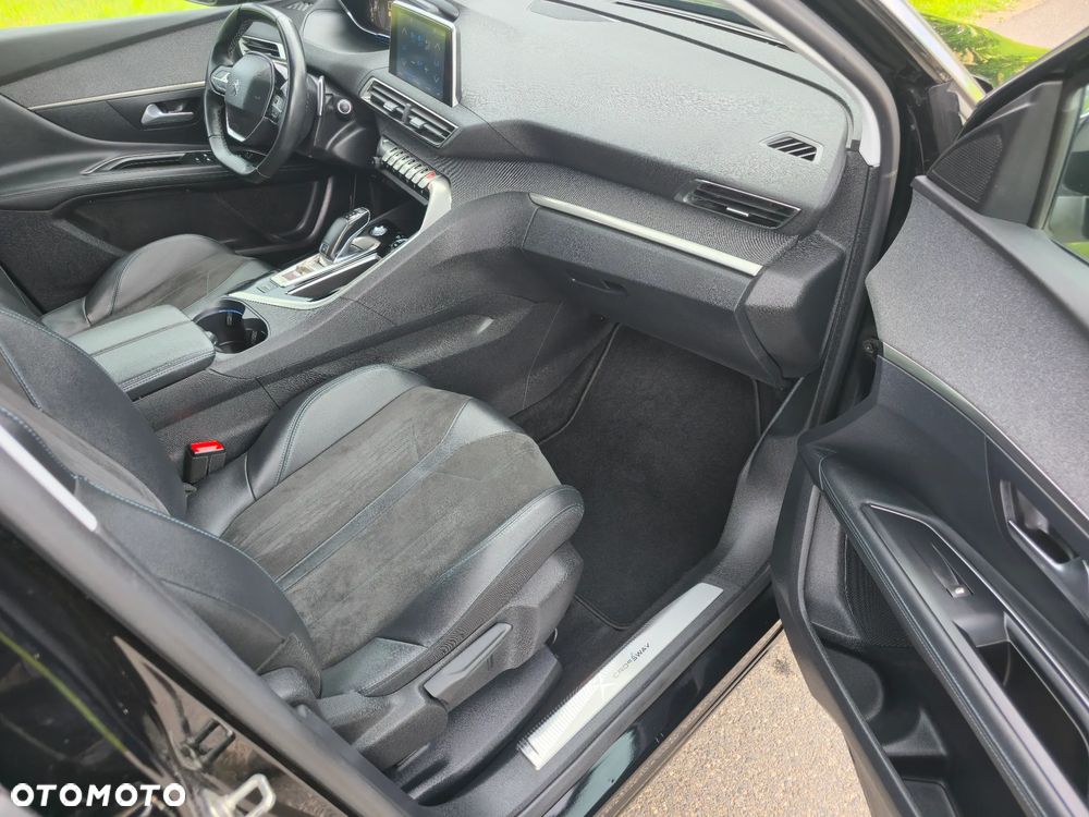 Peugeot 3008 PureTech 130 Stop & Start GPF EAT8 Crossway - 17