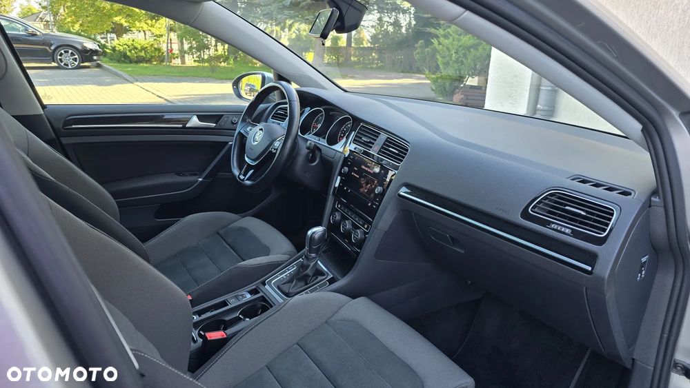 Volkswagen Golf 2.0 TDI SCR DSG Highline - 21