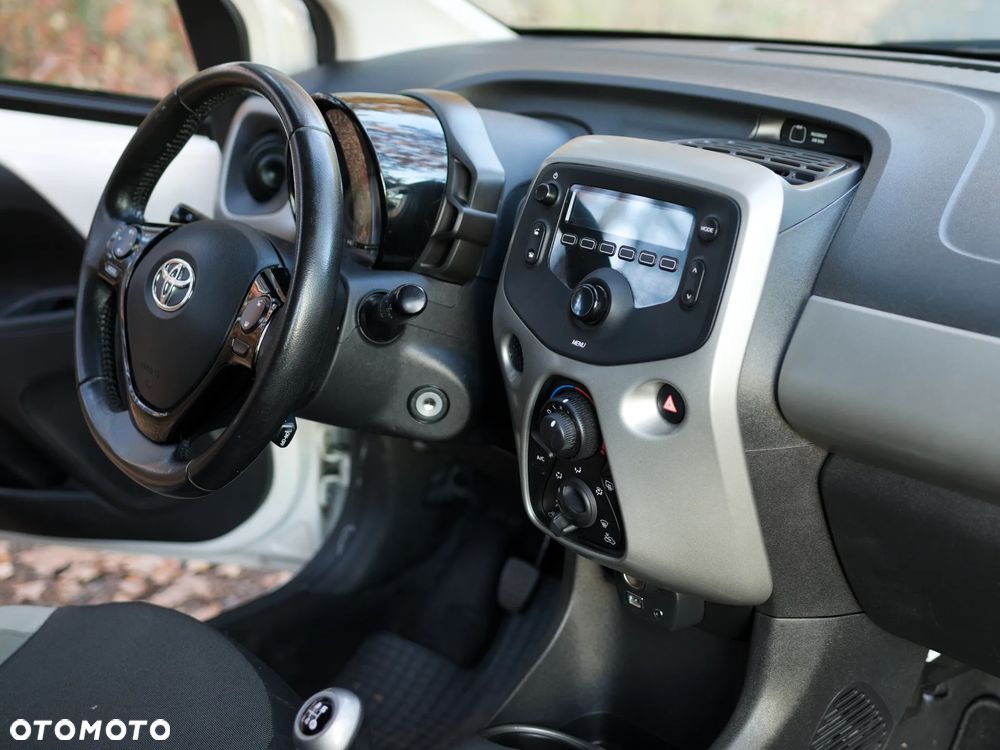 Toyota Aygo 1.0 VVT-i Sprint EU6 - 13