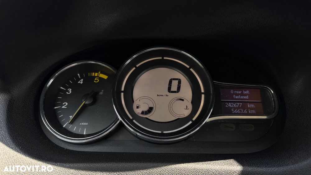 Renault Megane ENERGY dCi 110 GT LINE - 20