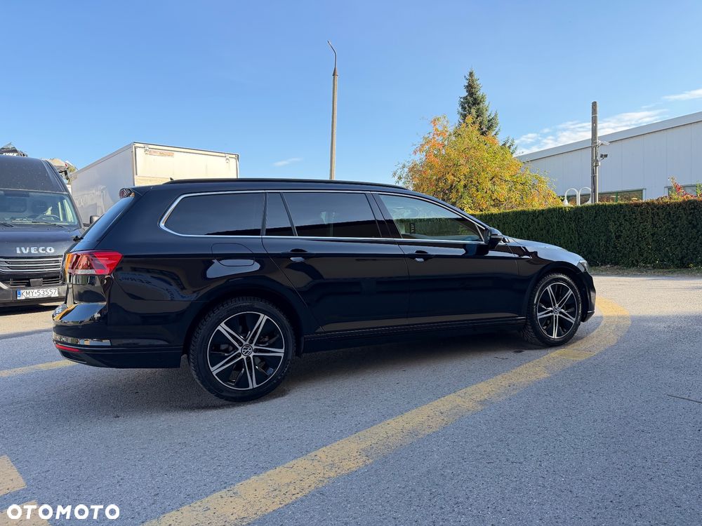 Volkswagen Passat 2.0 TDI SCR Style DSG - 13